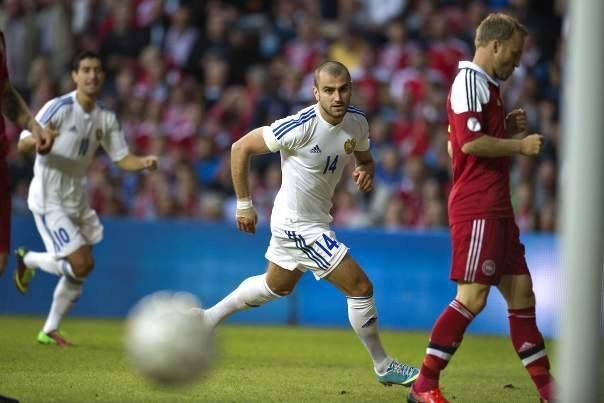 Сборная Армении разгромила датчан в выездном матче