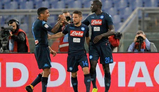 \"Наполи\" разгромно победил \"Лацио\"