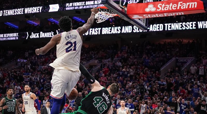 \"Филадельфия Сиксерс\" минимально обыграла \"Бостон Селтикс\"