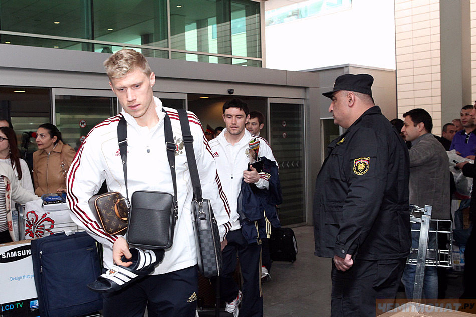 \"Зенит\" не собирается приобретать Погребняка у \"Рединга\"