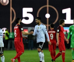 Германия разгромно переиграла Азербайджан