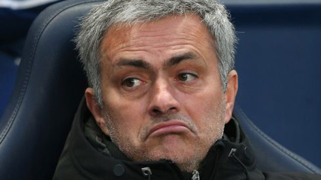 Моуринью назвал \"Барселону\" слабой
