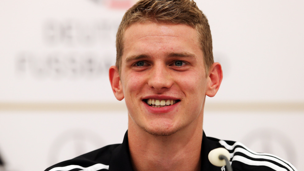 \"Арсенал\"  рассчитывает приобрести Бендера