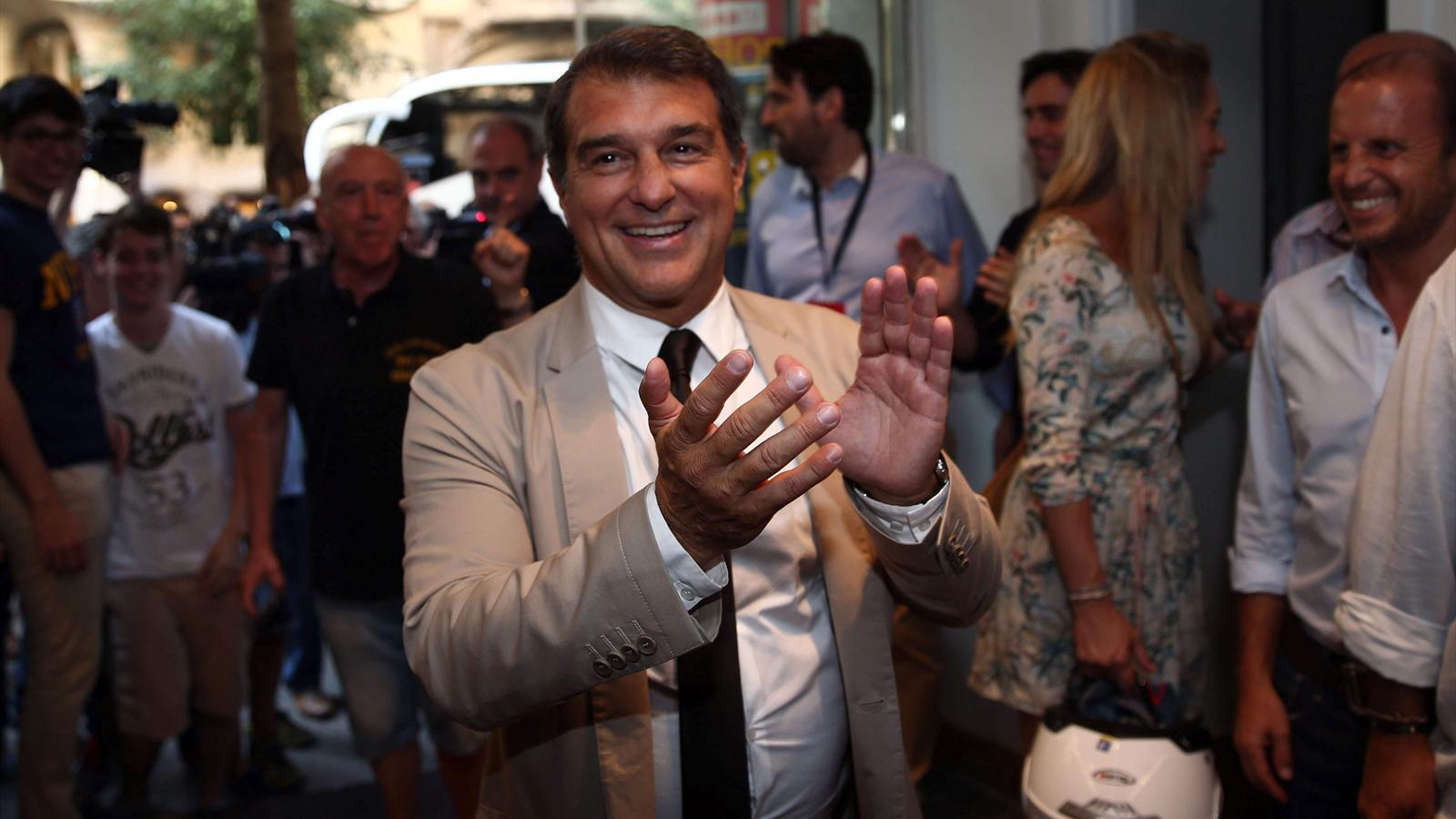 Лапорта доволен работой футбольной академии \"Барселоны\"