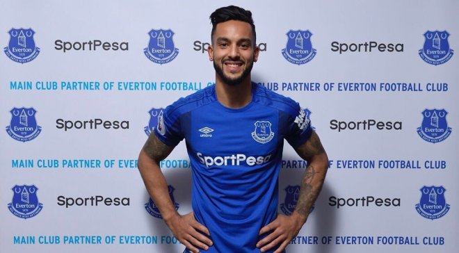 Уолкотт доволен трансфером в \"Эвертон\"