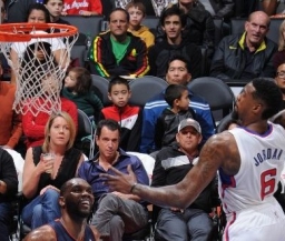Суперданк Джордана и "вертушка" Уолла – лучшие моменты дня в НБА