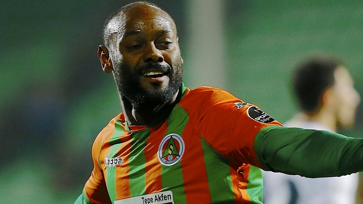 \"Бешикташ\" нацелился на Вагнера Лава