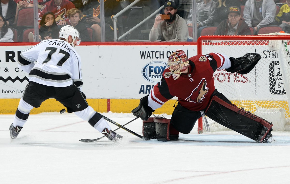 \"Лос-Анджелес\" проиграл \"Аризоне\" по буллитам