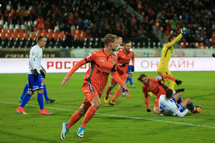 \"Динамо\" упустило гостевую победу над \"Уралом\"