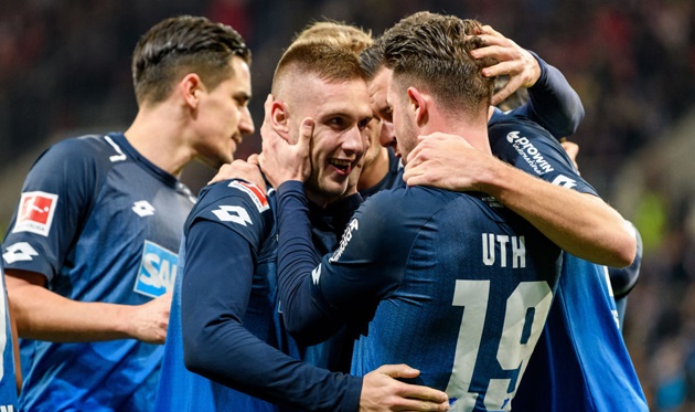 \"Хоффенхайм\" минимально одолел \"Штутгарт\"