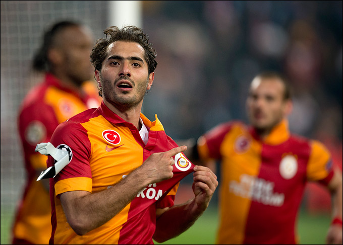 \"Галатасарай\" пробился в четвертьфинал Лиги чемпионов