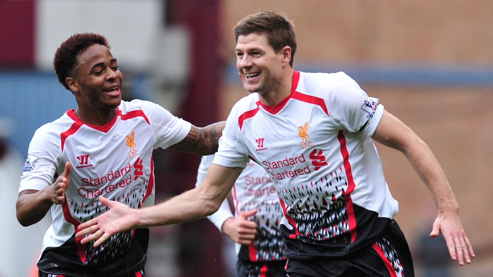 Джеррард раскритиковал поведение Стерлинга