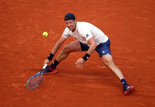 Бердых неожиданно проиграл Шарди