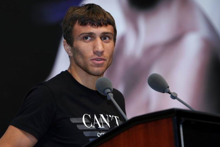 Ломаченко готов боксировать с Градовичем в Киеве