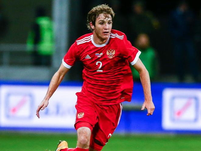 Агент поведал, почему сорвался трансфер Фернандеса в \"Валенсию\"