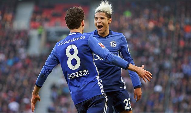 \"Шальке-04\" без проблем обыграл \"Штутгарт\"