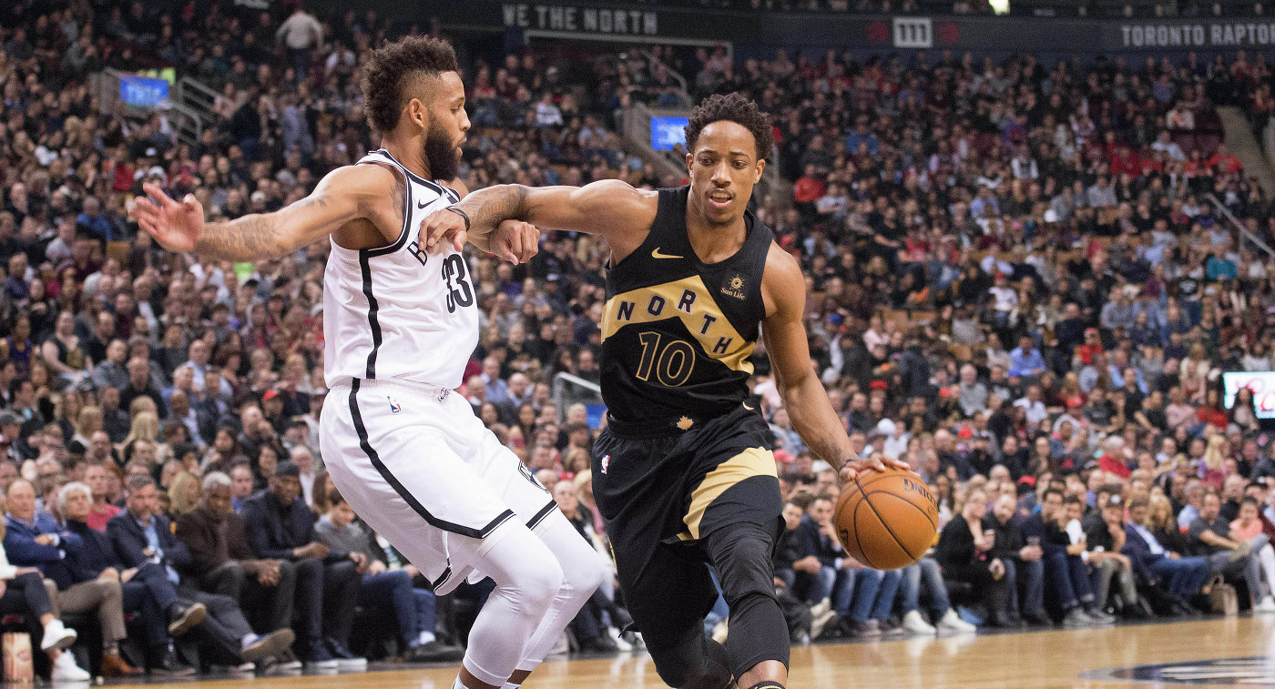 \"Торонто Рэпторс\" оказались сильнее \"Бруклин Нетс\"