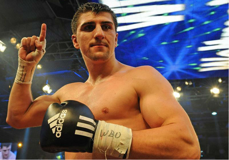 Хук хочет боксировать с Лебедевым, Дроздом и Кличко