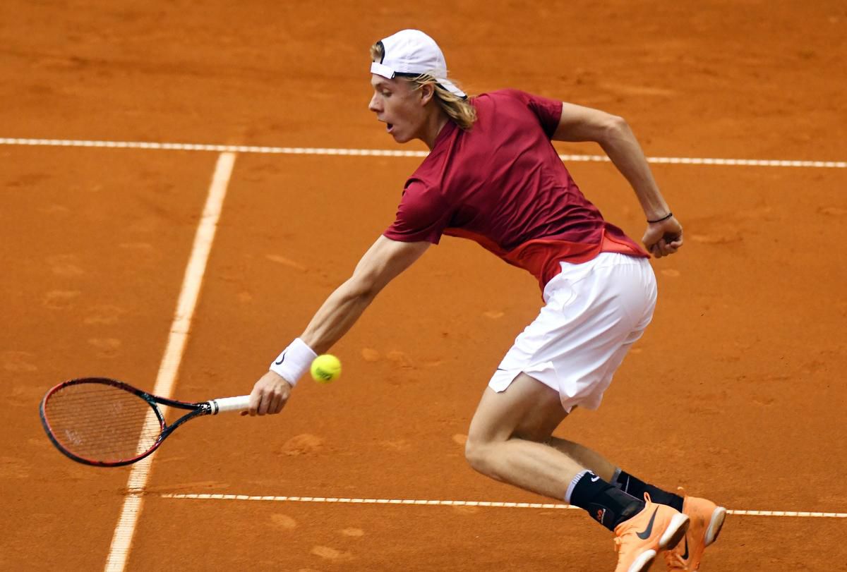 Шаповалов неожиданно проиграл в первом матче турнира в Штутгарте