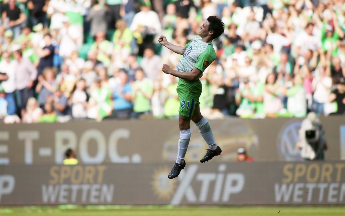 \"Вольфсбург\" разгромил \"Кельн\"