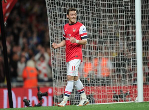 \"Арсенал\" разгромил \"Ньюкасл\" в Лондоне