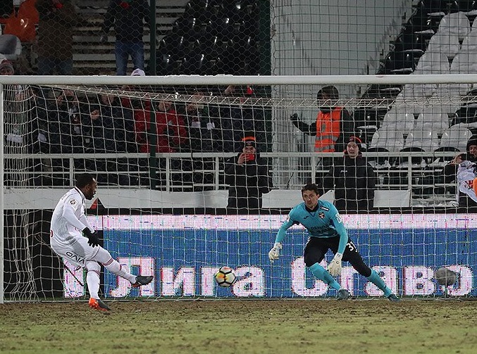 \"Локомотив\" без проблем разобрался с \"Уралом\"