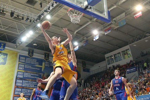 \"Армейцы\" обыграли \"Химки\" и вышли в финал Единой лиги ВТБ