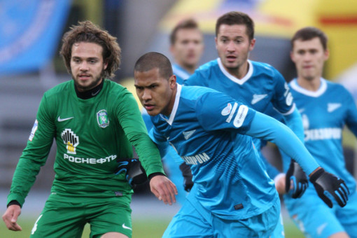 \"Зенит\"  не смог распечатать ворота \"Томи\"