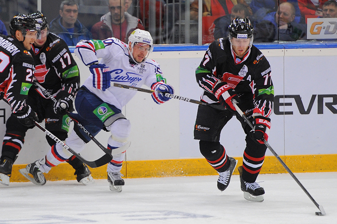 \"Авангард\" пробился в четвертьфинал Кубка Гагарина