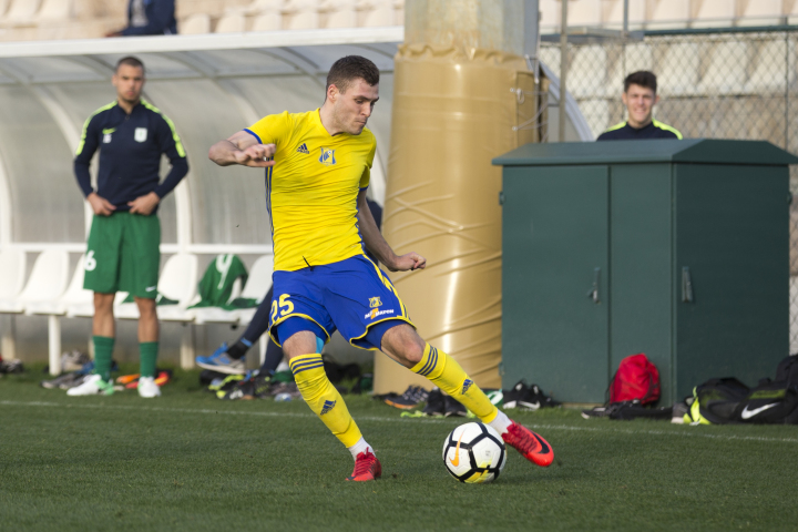 \"Спартак\" хотел подписать хавбека \"Ростова\"