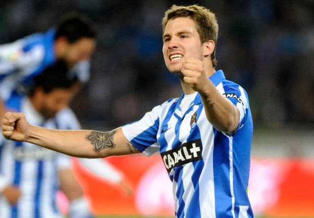 \"Барса\" нацелилась на центрбека \"Реала\"