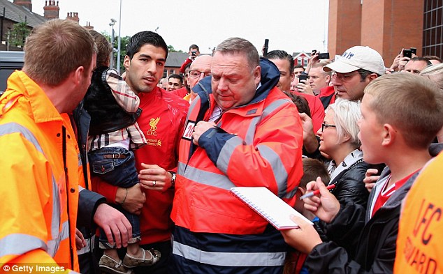 Джеррард примирил Суареса и Роджерса