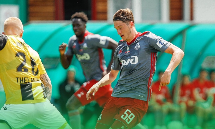 \"Локомотив\" разгромно проиграл \"Витессу\"