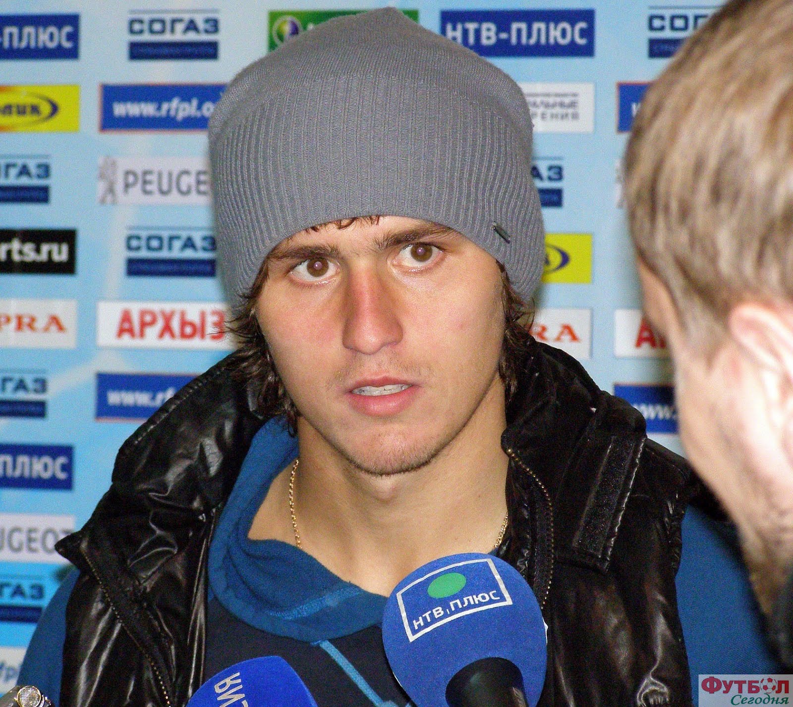 \"Амкар\" вернул Гаращенкова на Украину