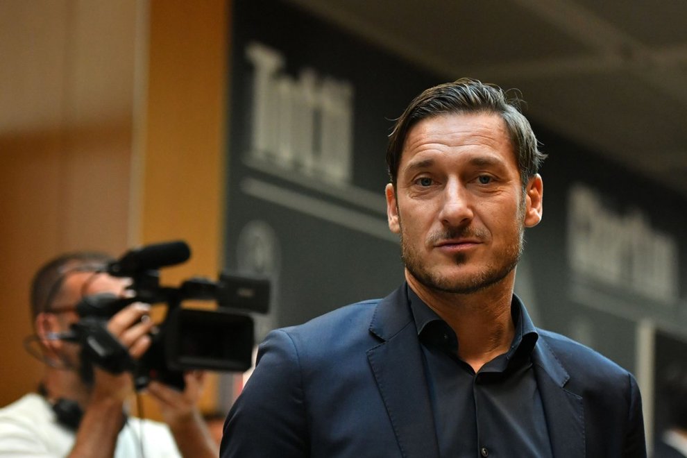 Тотти: \"Барселоне\" не стоит расслабляться раньше времени