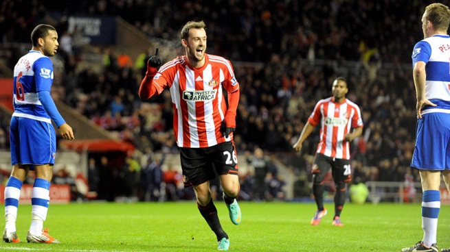 \"Сандерленд\" взял 3 очка в матче с \"Редингом\"