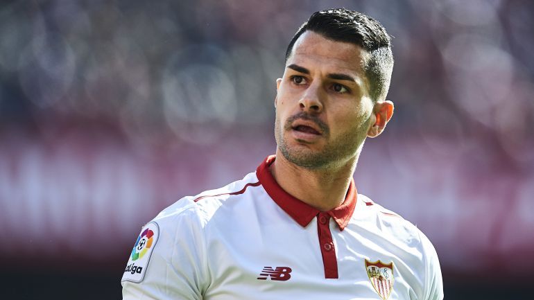 Витоло остается в \"Севилье\"