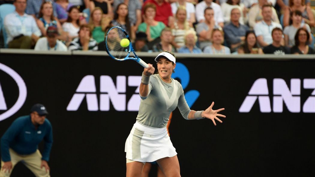 Мугуруса вышла в 1/4 финала турнира в Дубае