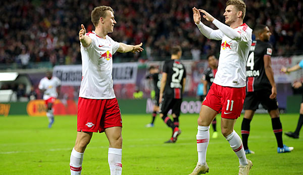 \"РБ Лейпциг\" крупно переиграл \"Байер\"