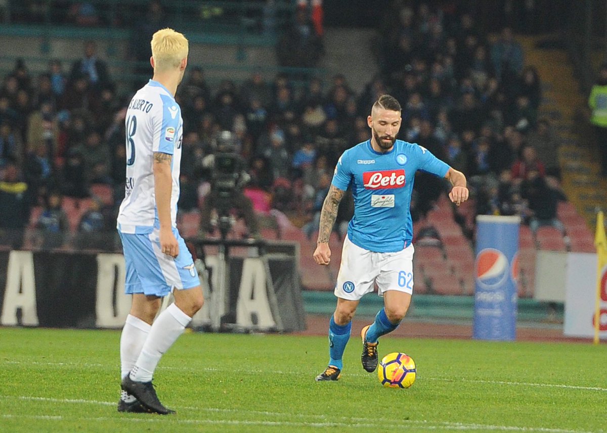 \"Наполи\" разгромно победил \"Лацио\"