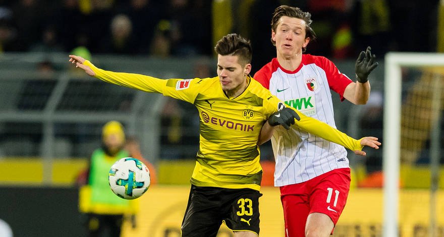 \"Боруссия\" Д упустила победу над \"Аугсбургом\"