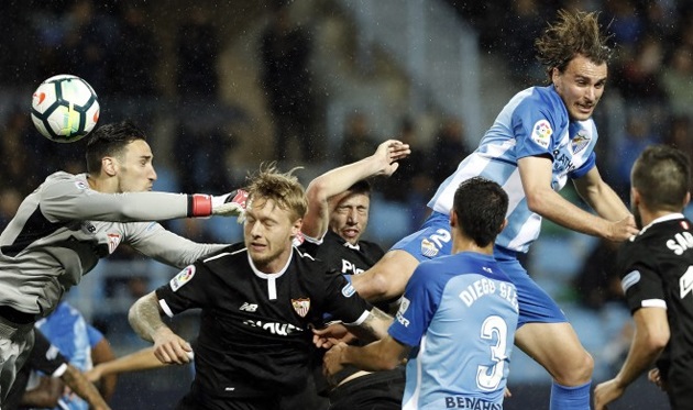 \"Малага\" минимально уступила \"Севилье\"