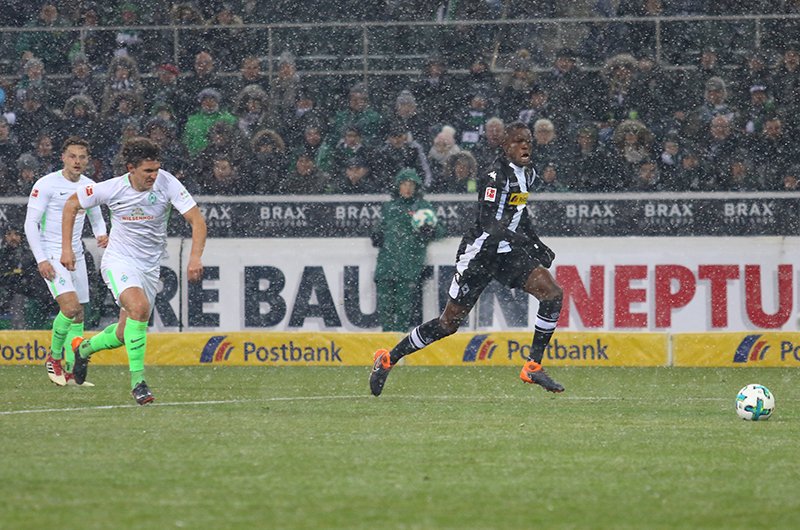 \"Боруссия\" М упустила победу над \"Вердером\"