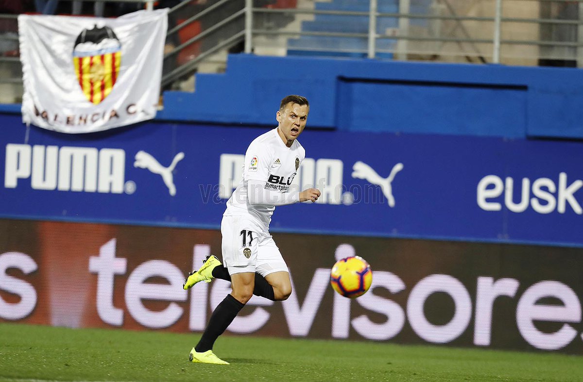 \"Валенсия\" расписала мировую с \"Эйбаром\"