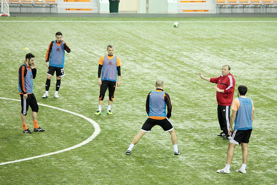 Тарханов сменил Василенко на посту наставника \"Урала\"