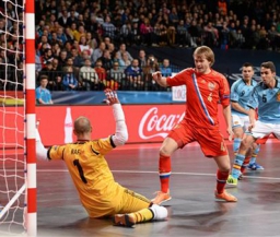Россия обыграла Испанию и вышла в финал футзального чемпионата Европы