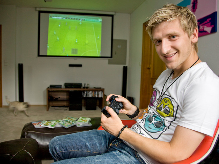 \"Спартак\" планирует подписать полузащитника \"Челси\"