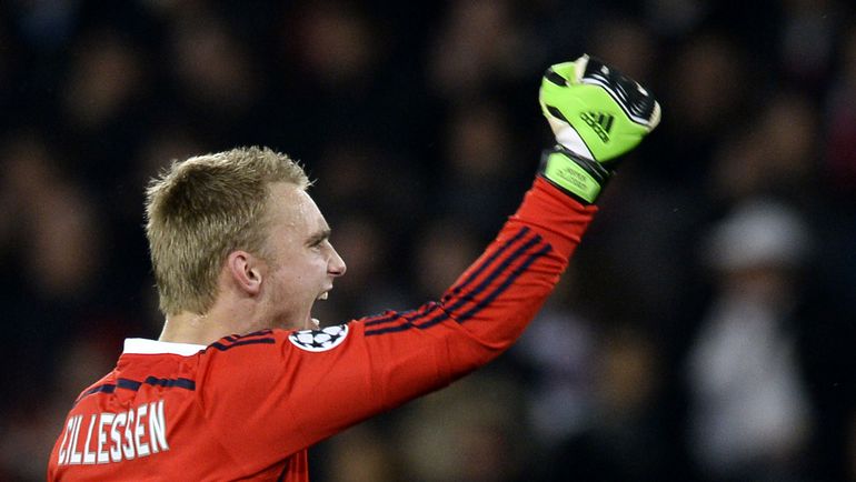 Де Бур не удивлен интересом \"Барселоны\" к Силлессену