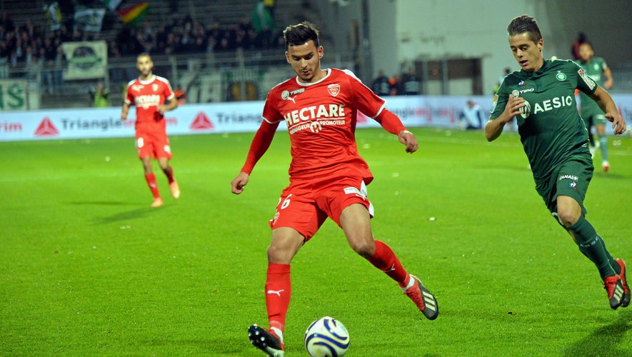 \"Ним\" оказался сильнее \"Сент-Этьена\"