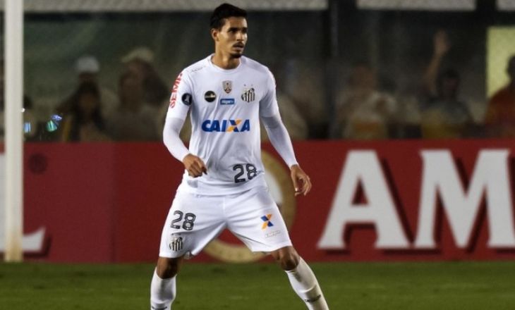 \"Лион\" подпишет Вериссимо